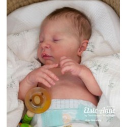 Kit ELSIE ANNE (19') en pré-order de Doris Moyers Hornbogen